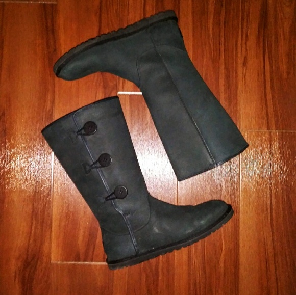 Like New UGG Australia 'Annarosa' Boots - Picture 1 of 8